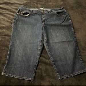 Venezia Lane Bryant Women’s Denim Capris with Embroidered Detail Size 22